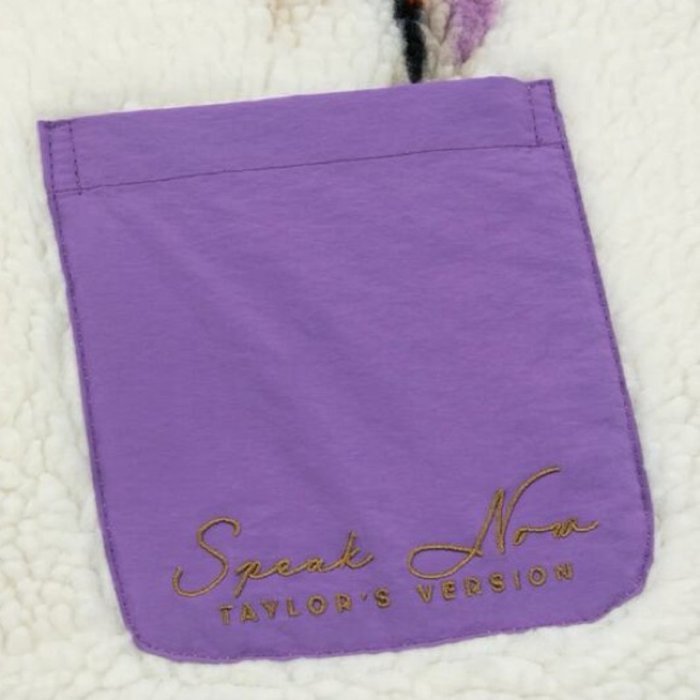 SOLD❣️TAYLOR SWIFT Speak Now Cream Koi Fish Sherpa Quarter Zip Pullover Sweater - Picture 5 of 5